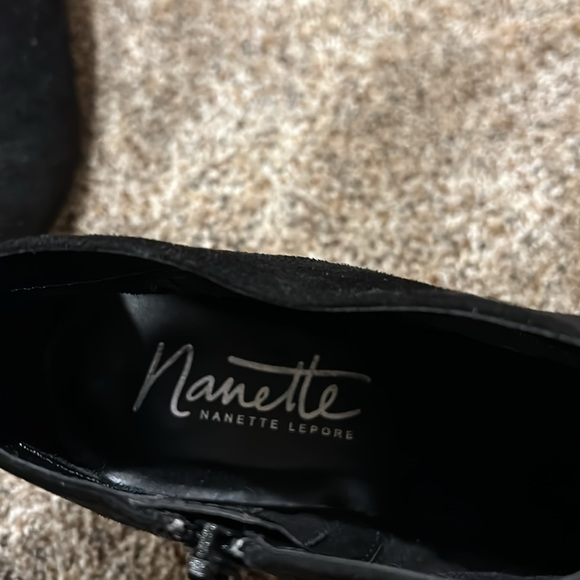 Nanette Lepore suede ankle booties with rhinestone design 10M - Picture 4 of 6